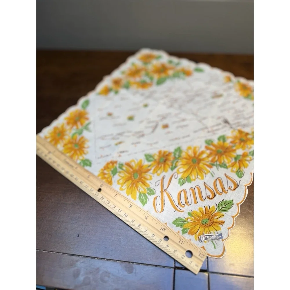 Vintage KANSAS State Handkerchief State Map Hanky Souvenir Pocket Scarf Flowers